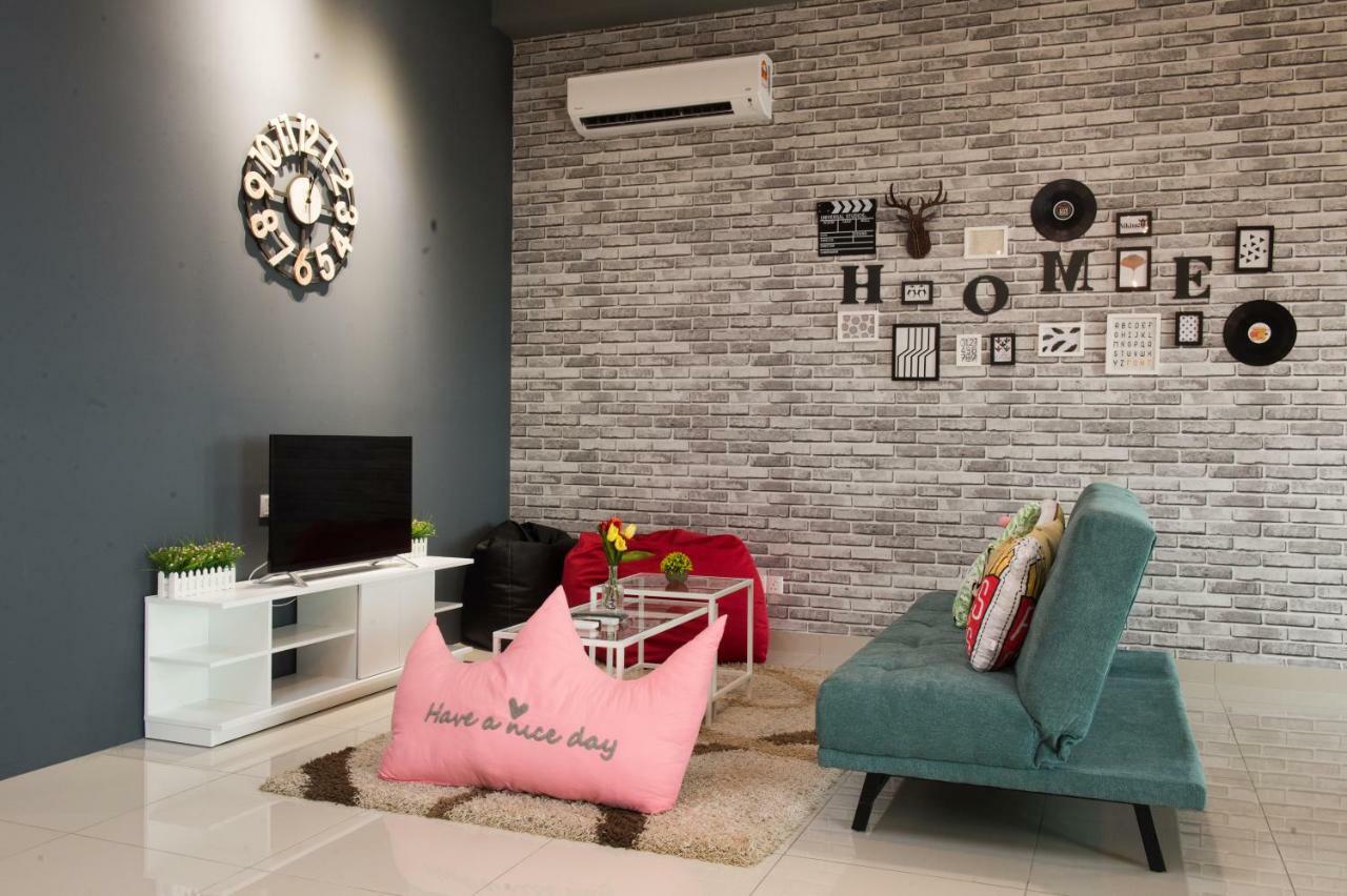 Austin 18 Ikea - Aeon Apartment Джохор Бахру Екстериор снимка